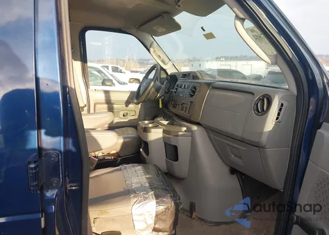 2010 Ford E-250 Commercial/Recreational z USA, uszkodzony, nr VIN 1FTNE2EW8ADA44130